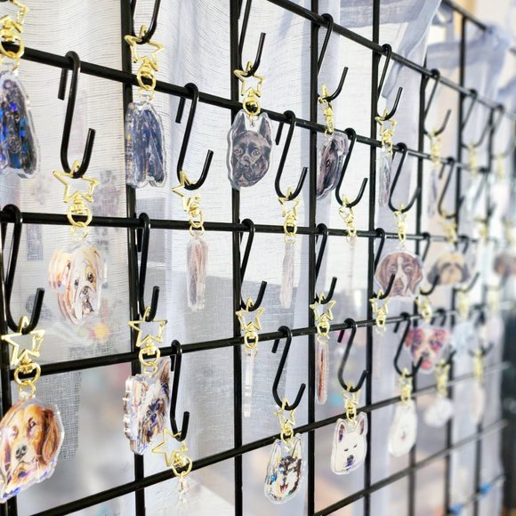 Doberman with Natural Ears Keychain, Dog Picture Keychains - Picture 4 of 4